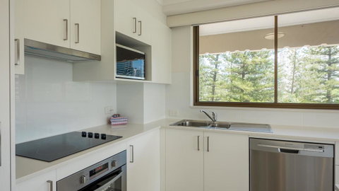 De Ville Apartments - Tourism Caloundra 20