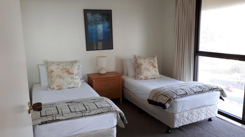 De Ville Apartments - Tourism Caloundra 6
