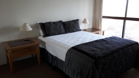 De Ville Apartments - Tourism Caloundra 7