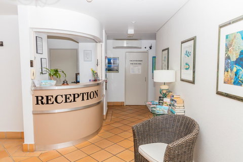 Belaire Place Motel Apartments - Tourism Caloundra 18