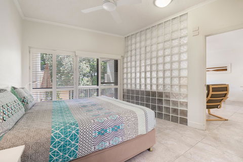 Mirra Chana - Tourism Caloundra 10