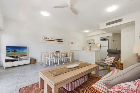 Mirra Chana - Tourism Caloundra 7
