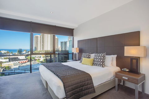 Mantra Circle On Cavill - Tourism Caloundra 25