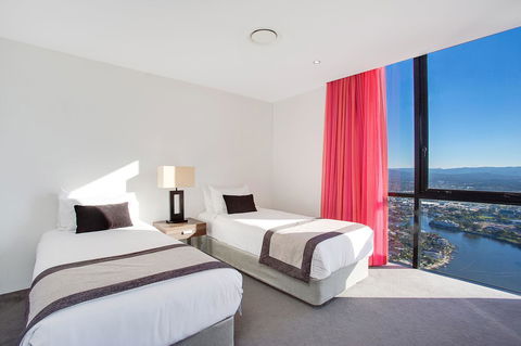 Mantra Circle On Cavill - Tourism Caloundra 5