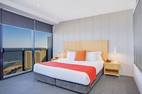Mantra Circle On Cavill - Tourism Caloundra 27