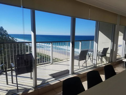Golden Sands On The Beach - Absolute Beachfront Apartments - Tourism Caloundra 32