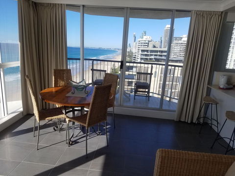 Golden Sands On The Beach - Absolute Beachfront Apartments - Tourism Caloundra 28