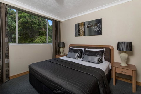 The Robert Towns - Tourism Caloundra 3