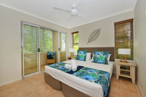 Cayman Villas Port Douglas - Tourism Caloundra 39
