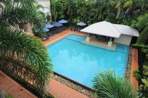 Cayman Villas Port Douglas - Tourism Caloundra 11