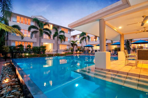 Cayman Villas Port Douglas - Tourism Caloundra 1