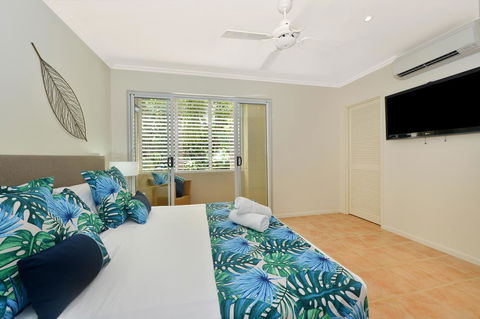 Cayman Villas Port Douglas - Tourism Caloundra 31