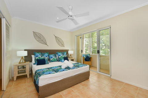 Cayman Villas Port Douglas - Tourism Caloundra 28