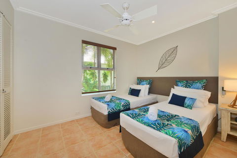 Cayman Villas Port Douglas - Tourism Caloundra 33