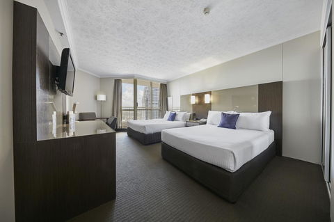 Novotel Surfers Paradise - Tourism Caloundra 15