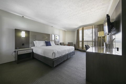 Novotel Surfers Paradise - Tourism Caloundra 6