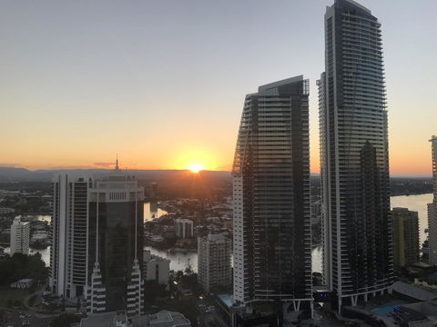 Novotel Surfers Paradise - Tourism Caloundra 5