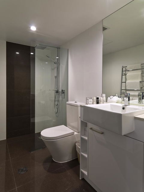 Novotel Surfers Paradise - Tourism Caloundra 41