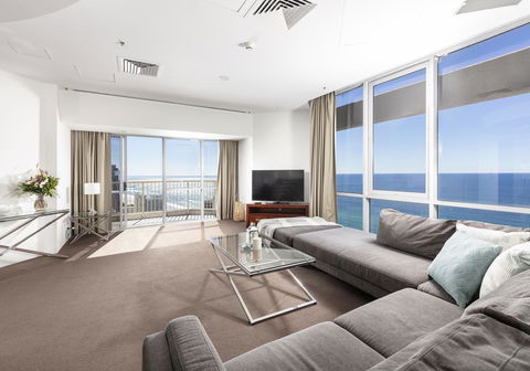 Novotel Surfers Paradise - Tourism Caloundra 3