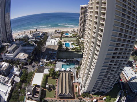 Novotel Surfers Paradise - Tourism Caloundra 7
