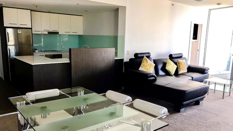 Oaks Townsville Gateway Suites - Tourism Caloundra 3