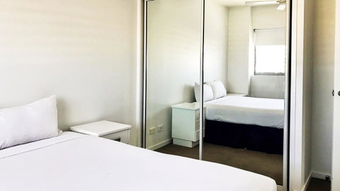 Oaks Townsville Gateway Suites - Tourism Caloundra 5