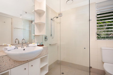 5231 BEACH CLUB PENTHOUSE - Tourism Caloundra 10