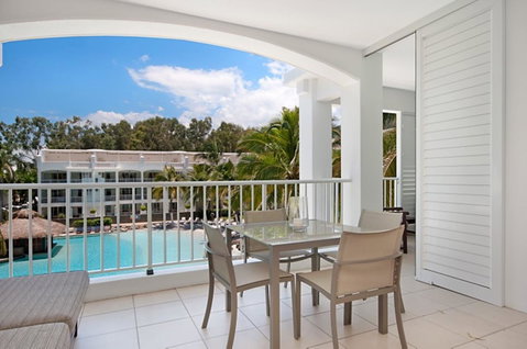 5231 BEACH CLUB PENTHOUSE - Tourism Caloundra 3