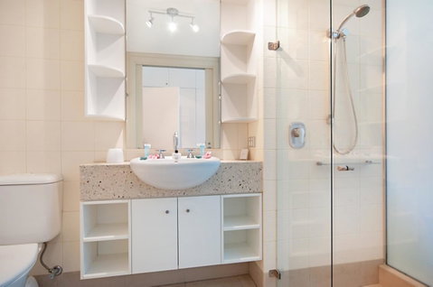 5231 BEACH CLUB PENTHOUSE - Tourism Caloundra 9