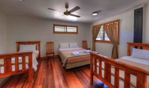 Fraser Island Retreat - Tourism Caloundra 10