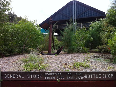 Fraser Island Retreat - Tourism Caloundra 8