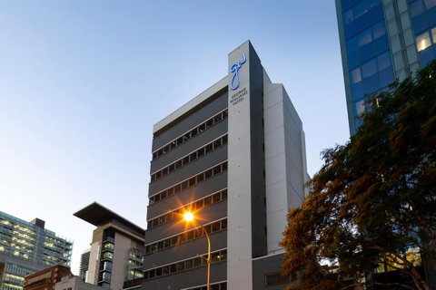 George Williams Hotel - Tourism Caloundra 0