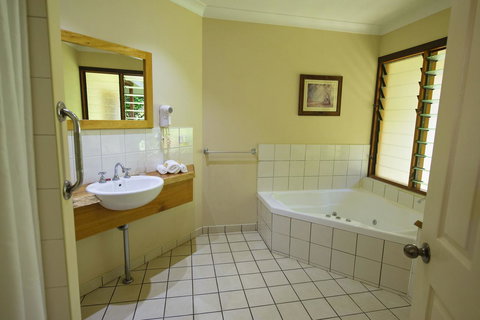 Allumbah Pocket Cottages - Tourism Caloundra 35