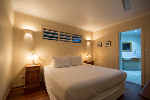 Allumbah Pocket Cottages - Tourism Caloundra 9