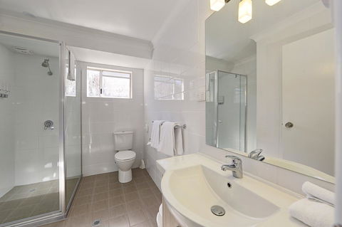 Smart Motels Bert Hinkler - Tourism Caloundra 27