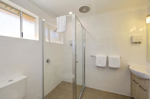 Smart Motels Bert Hinkler - Tourism Caloundra 19