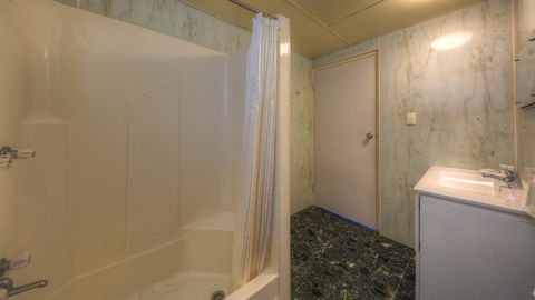 The Park Motel - Tourism Caloundra 32