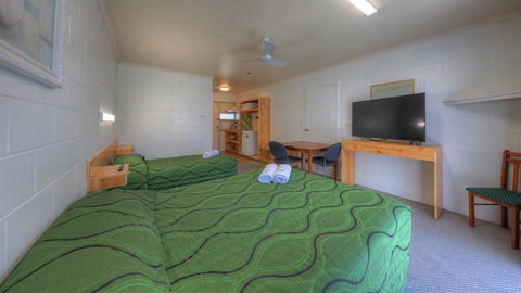 The Park Motel - Tourism Caloundra 27
