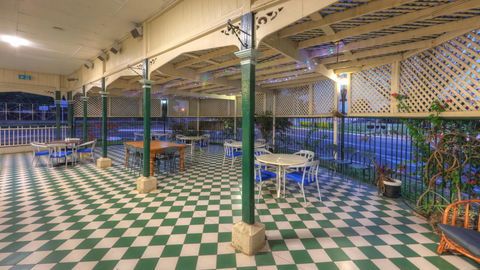 The Park Motel - Tourism Caloundra 13