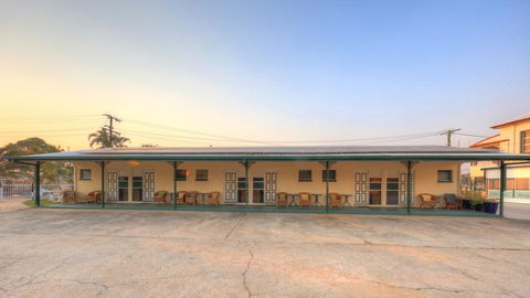 The Park Motel - Tourism Caloundra 21