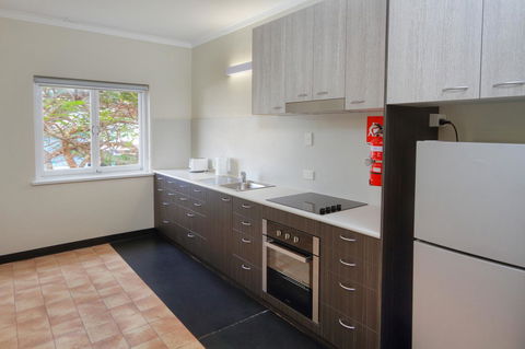 Palm Beach Hotel - Tourism Caloundra 5