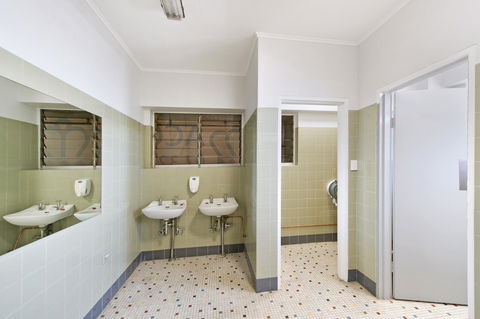 Palm Beach Hotel - Tourism Caloundra 24