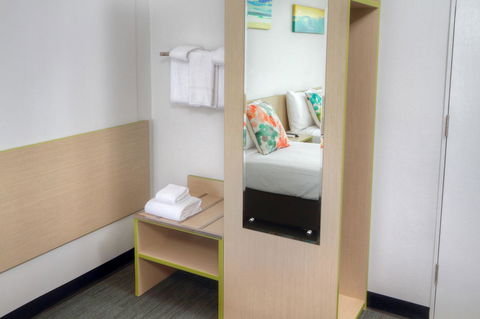 Palm Beach Hotel - Tourism Caloundra 17