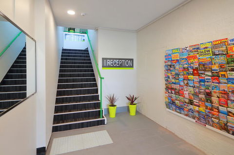 Palm Beach Hotel - Tourism Caloundra 27