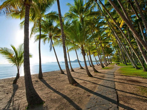 Palm Cove Beach Apartment - Tourism Caloundra 29