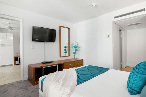 Palm Cove Beach Apartment - Tourism Caloundra 15