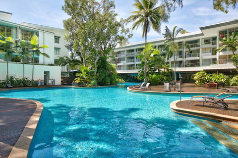 Palm Cove Beach Apartment - Tourism Caloundra 0