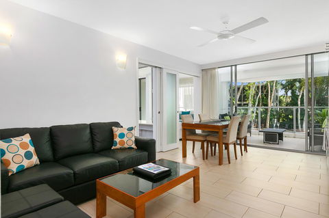 Palm Cove Beach Apartment - Tourism Caloundra 19
