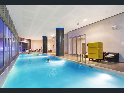 H Star Residences-- Paradise Stayz - Tourism Caloundra 16