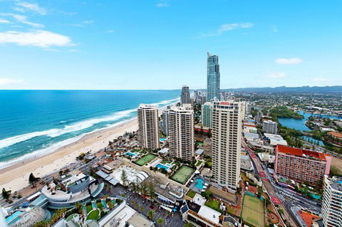 H Star Residences-- Paradise Stayz - Tourism Caloundra 19